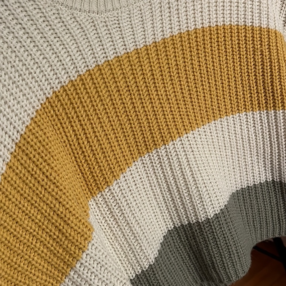 Sweater - Picture 2 of 2